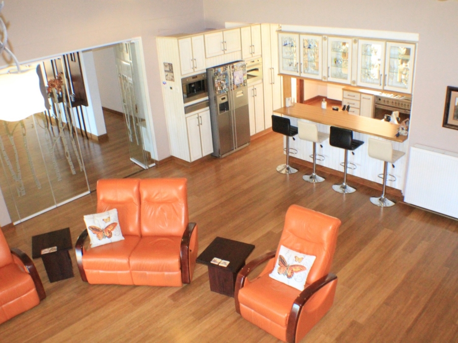 4 Bedroom Property for Sale in Parys Free State